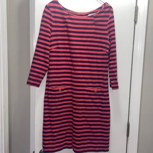 Lilly Pulitzer dress size medium.